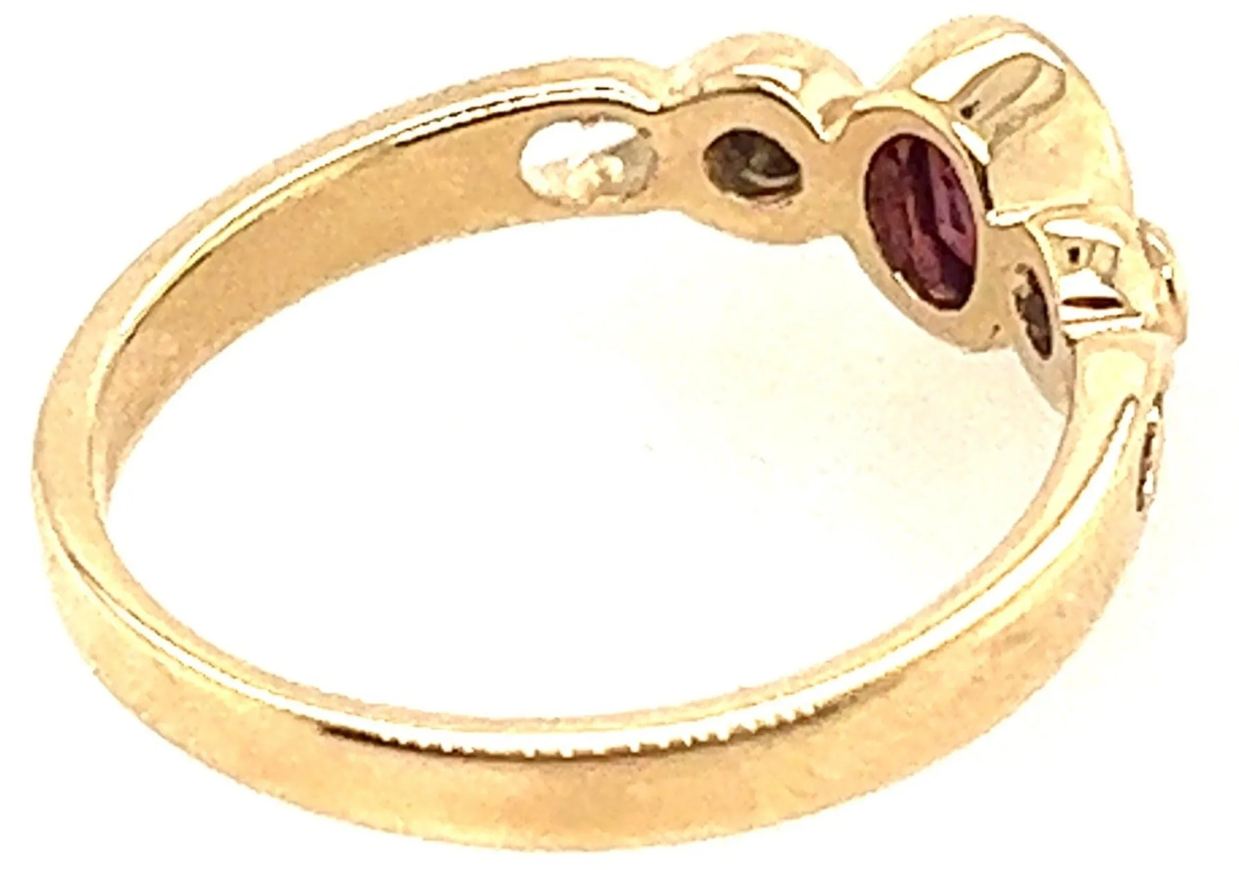 0.50ct Ruby & Diamond Yellow Gold Ring - A Romantic Valentine's Treasure