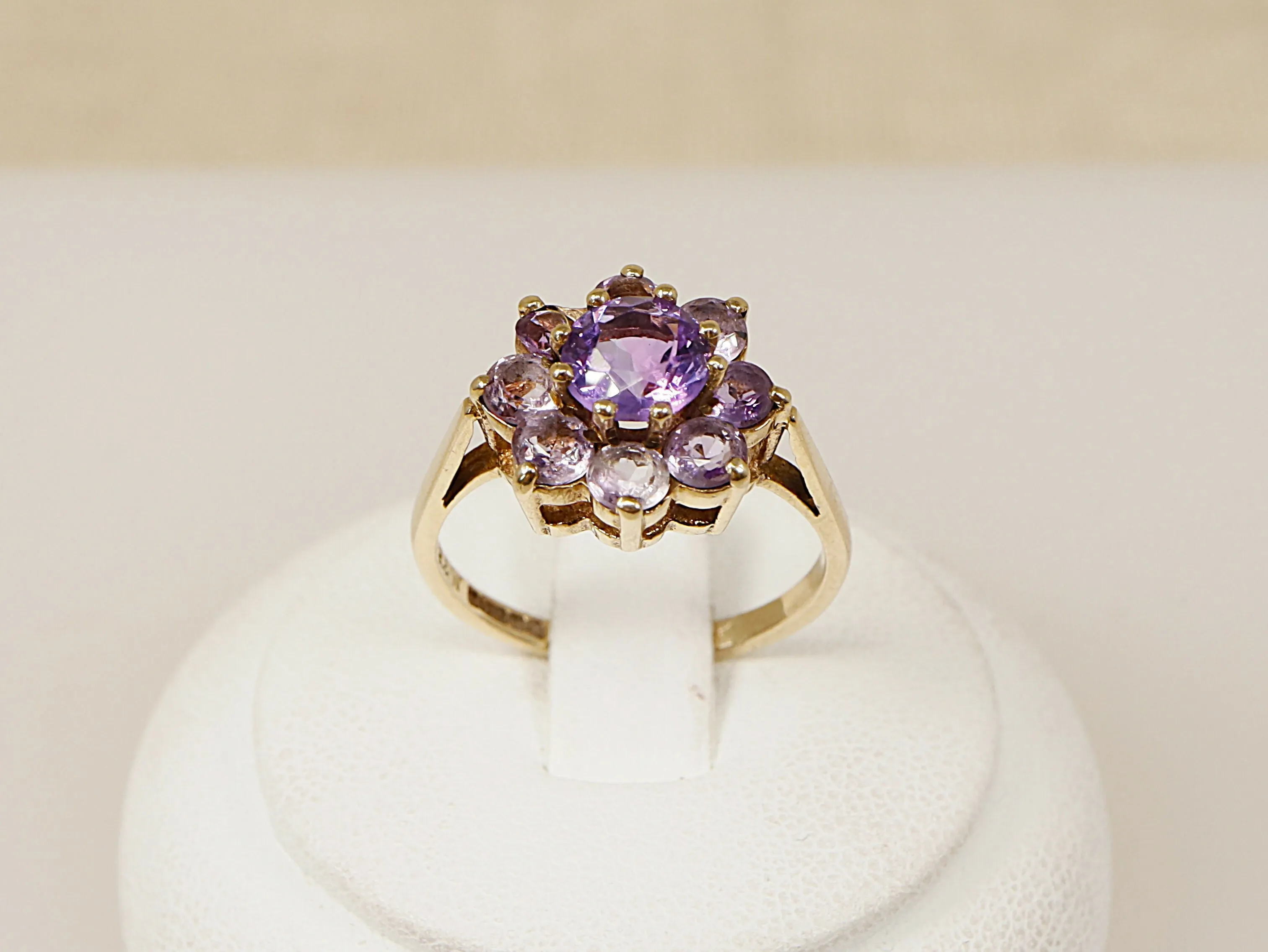 9ct Gold & Amethyst Cluster Ring