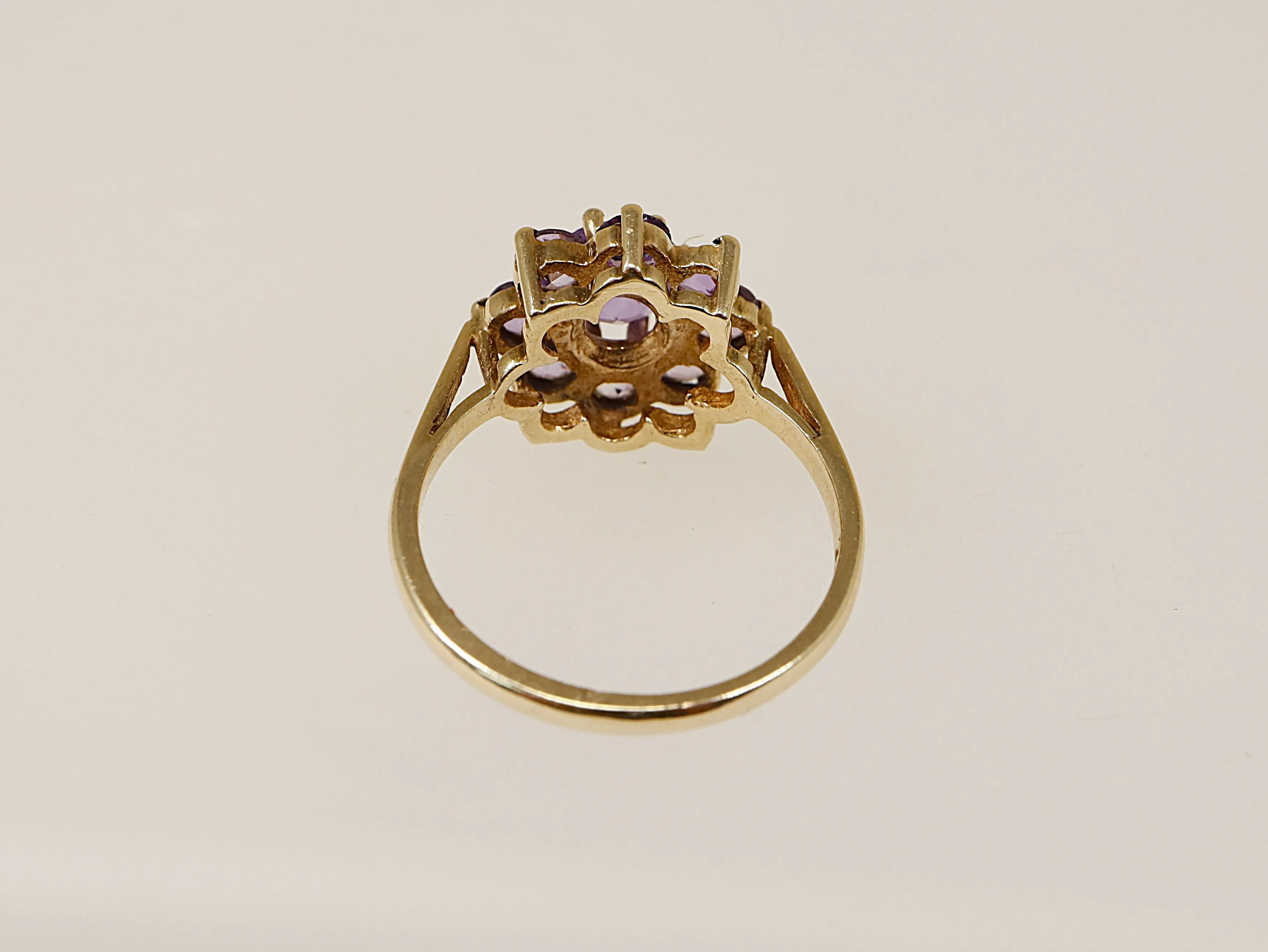9ct Gold & Amethyst Cluster Ring
