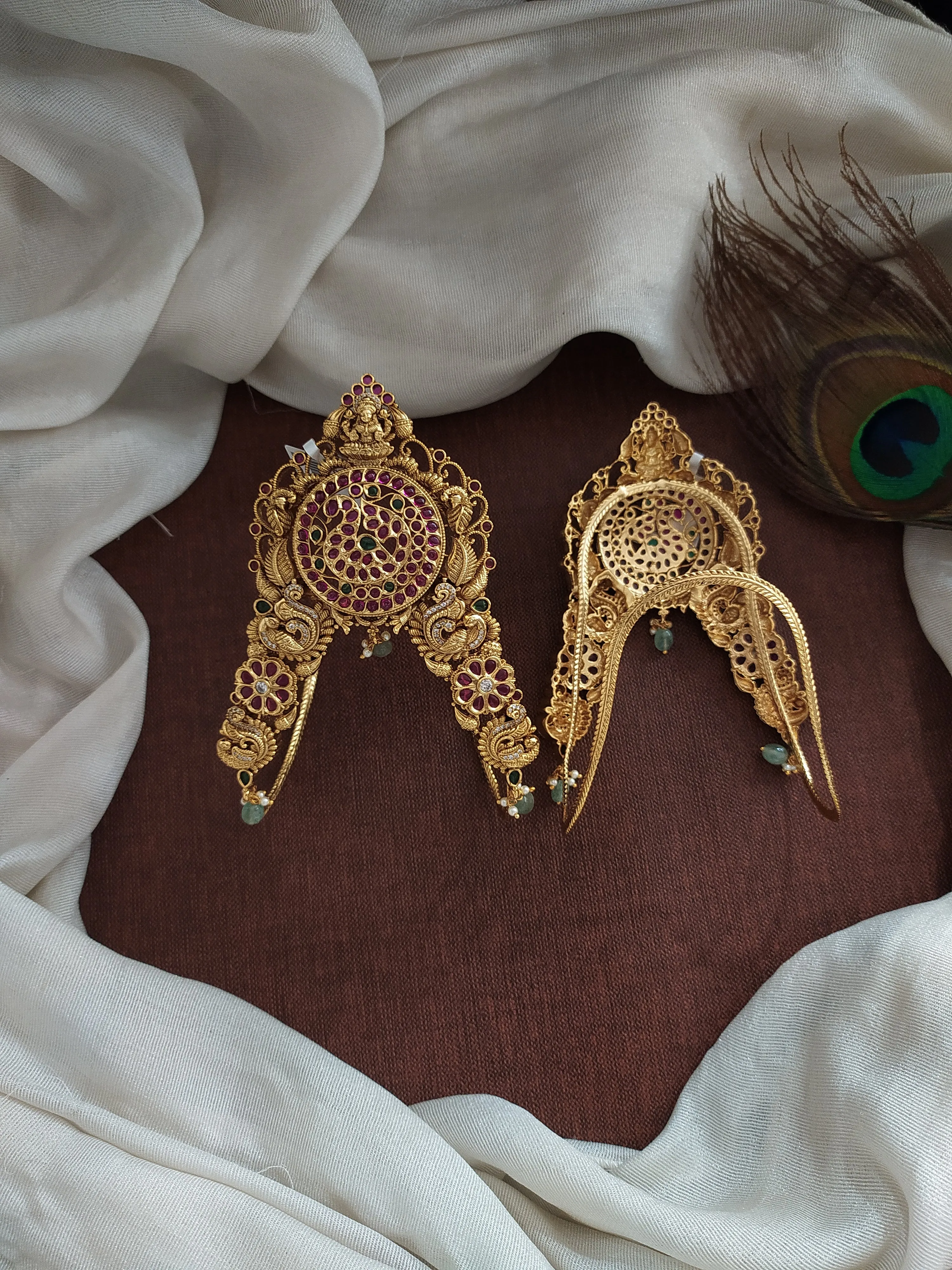 Antique Lakshmi-Peacock Designed Bajuband with Kemp & Zircon Stones
