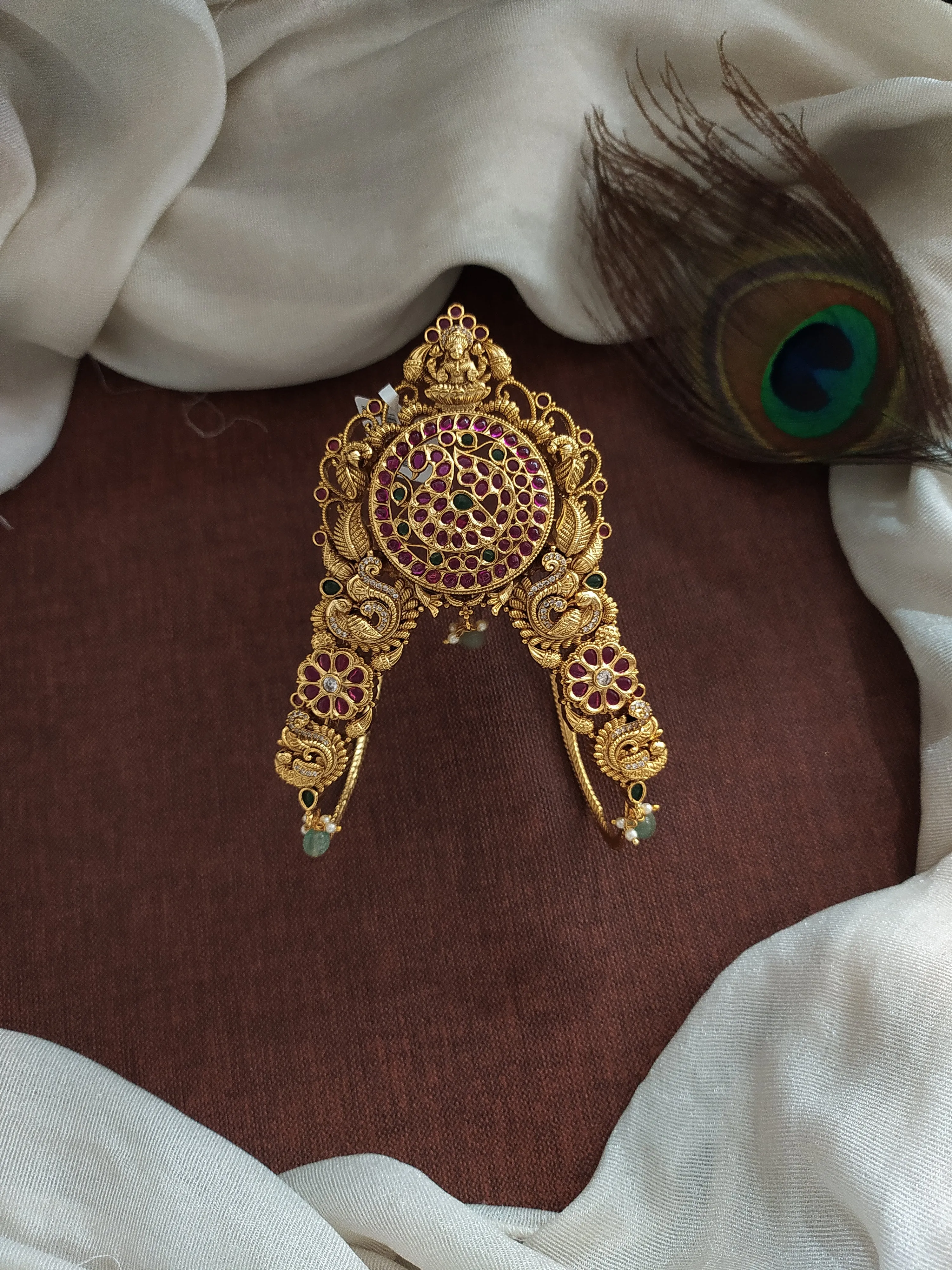 Antique Lakshmi-Peacock Designed Bajuband with Kemp & Zircon Stones