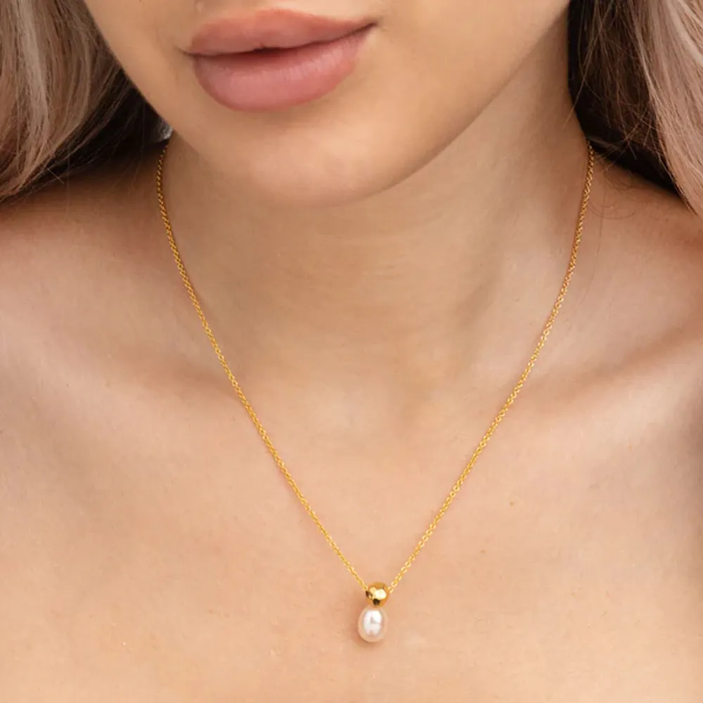 Crown Pearl Necklace