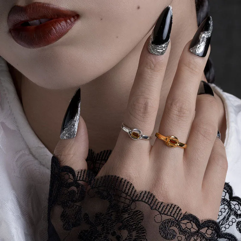 ELIZABETH. Citrine Tudor Ring - Gold