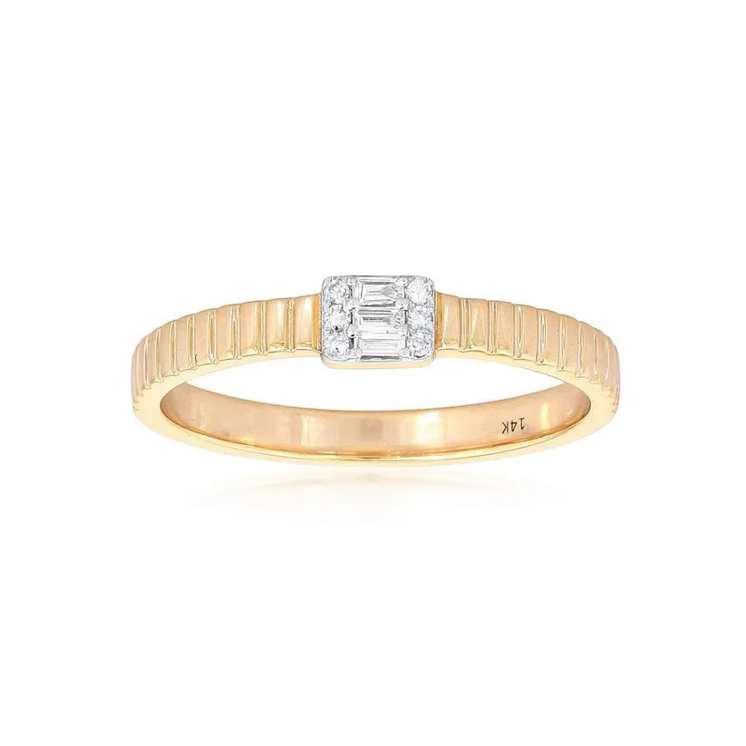 Glistening Solitaire Diamond Ring