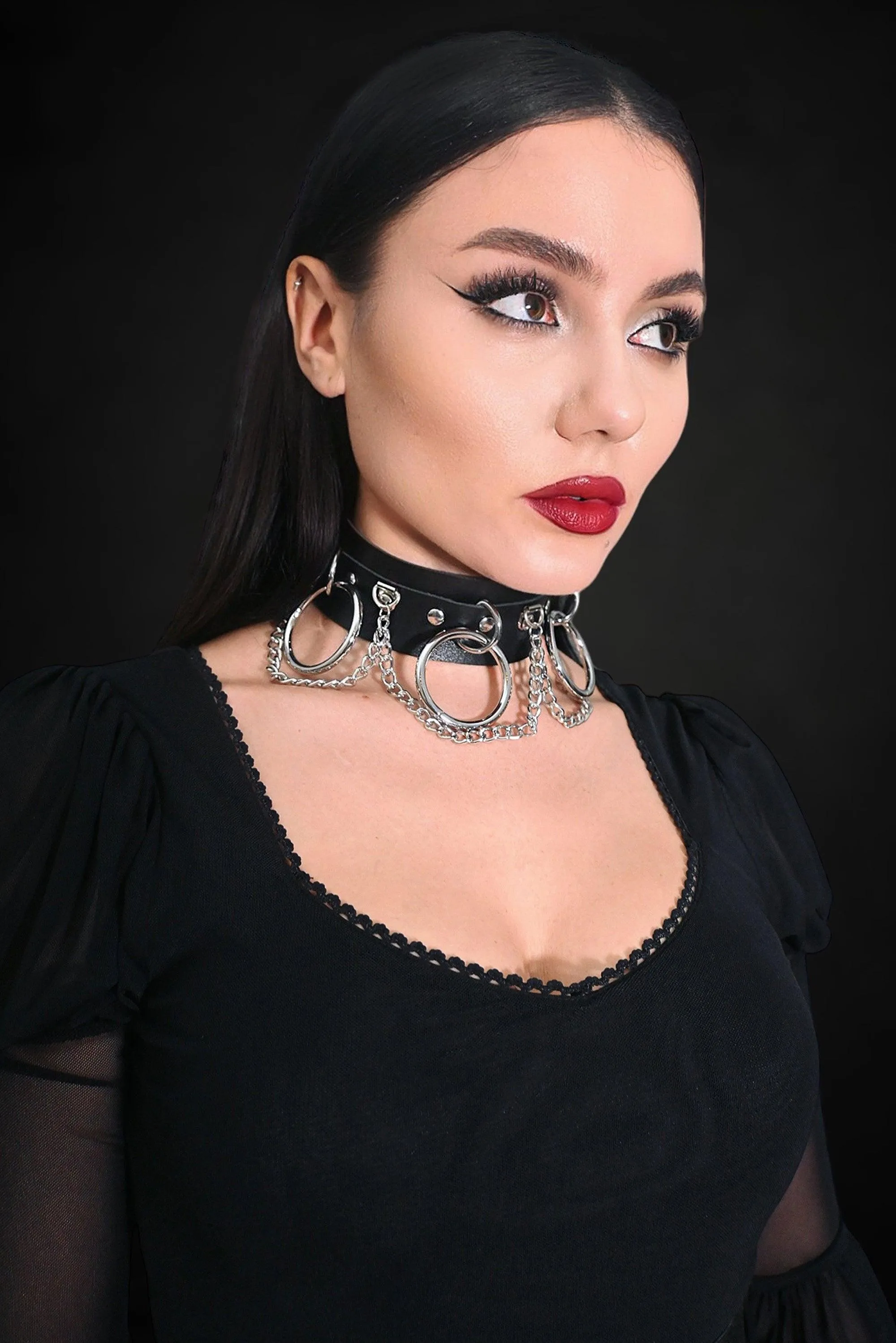 O Ring Chained Choker