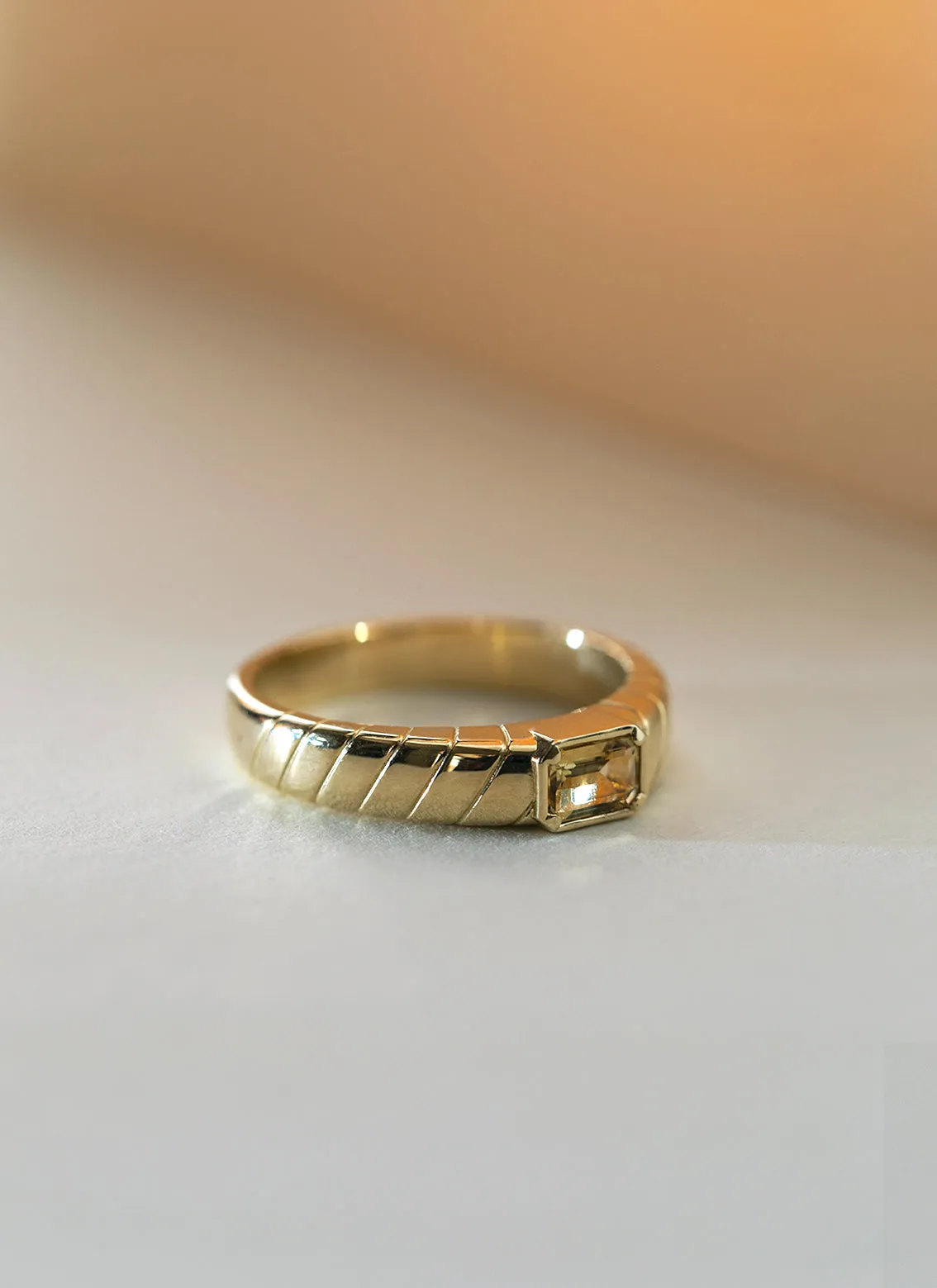 The gent bruce citrine ring 14k gold