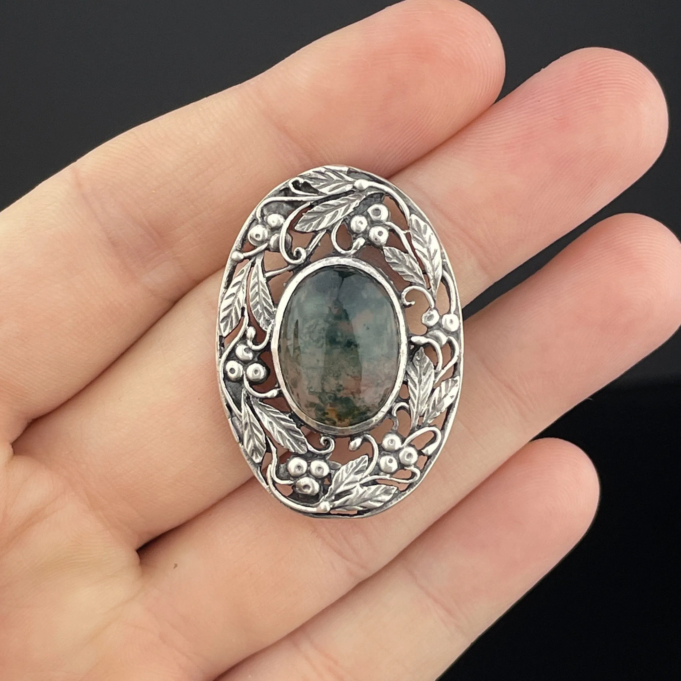 Vintage Arts and Crafts Silver Grapevine Moss Agate Brooch