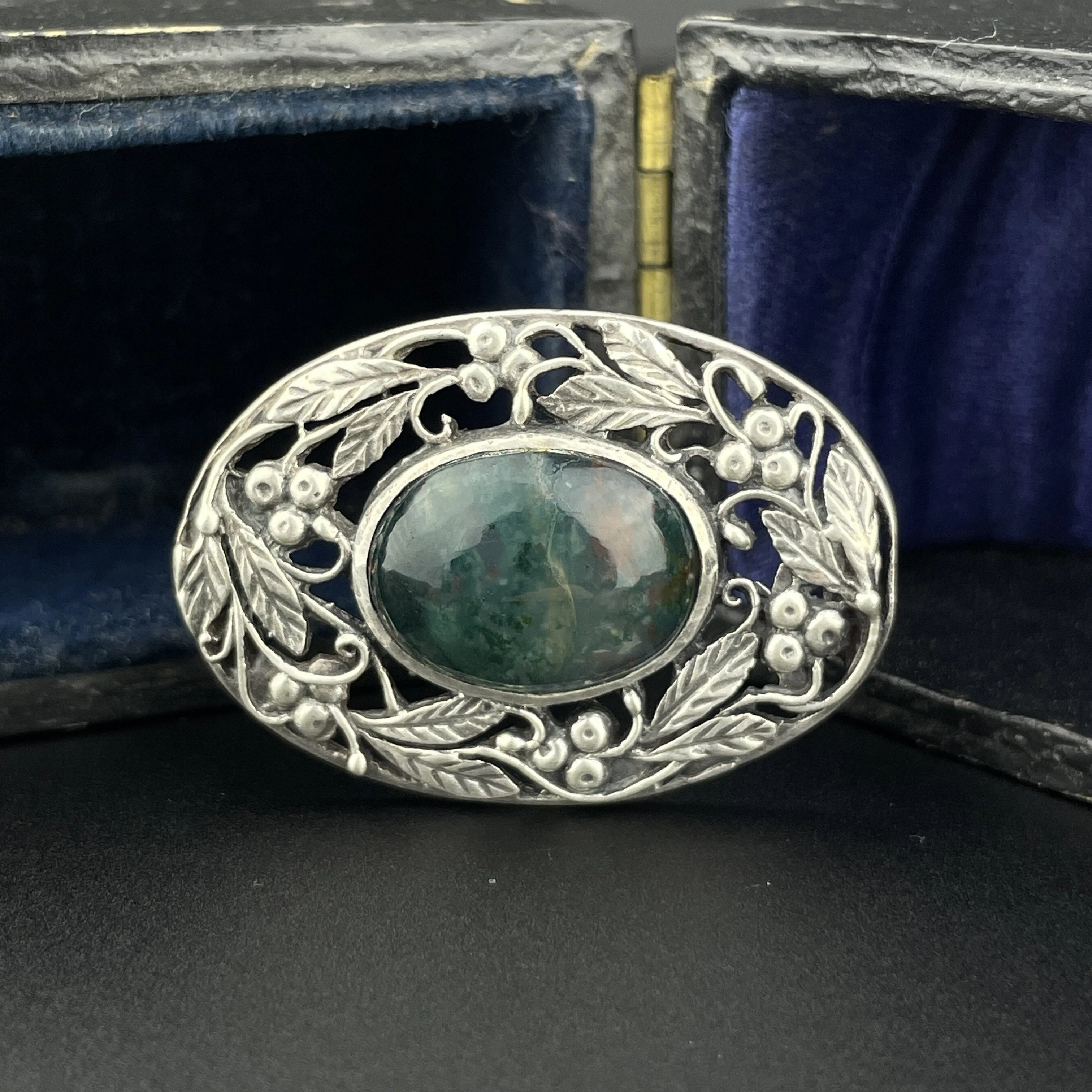 Vintage Arts and Crafts Silver Grapevine Moss Agate Brooch